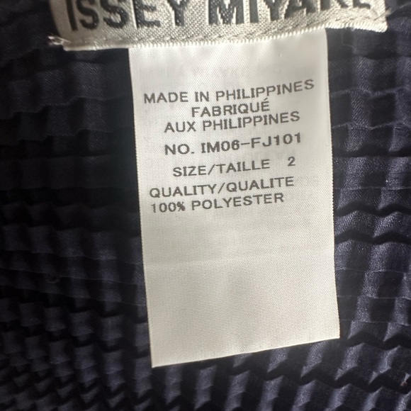 Issey Miyake Shirt - Picture 2 of 2